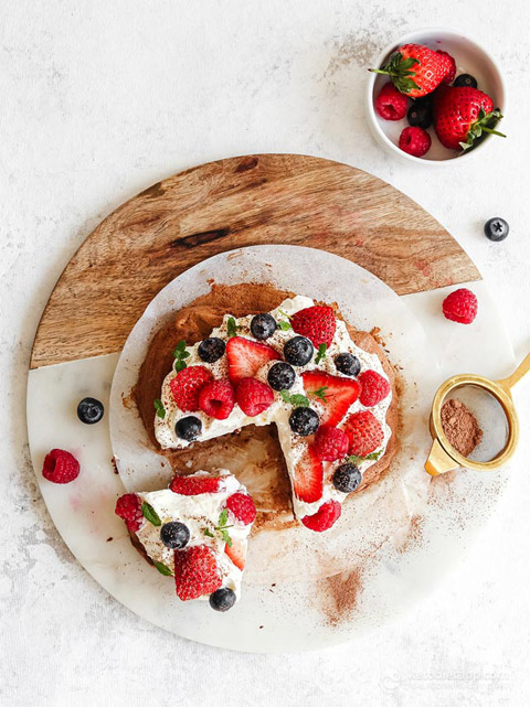 Air Fryer Keto Chocolate Pavlova