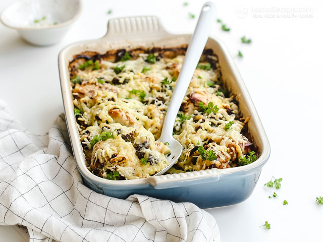 Low-Carb Chicken Blue Cheese Casserole