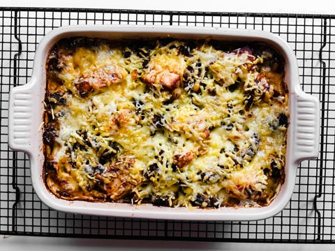 Low-Carb Chicken Blue Cheese Casserole (gluten-free, keto) Low-Carb Chicken Blue Cheese Casserole