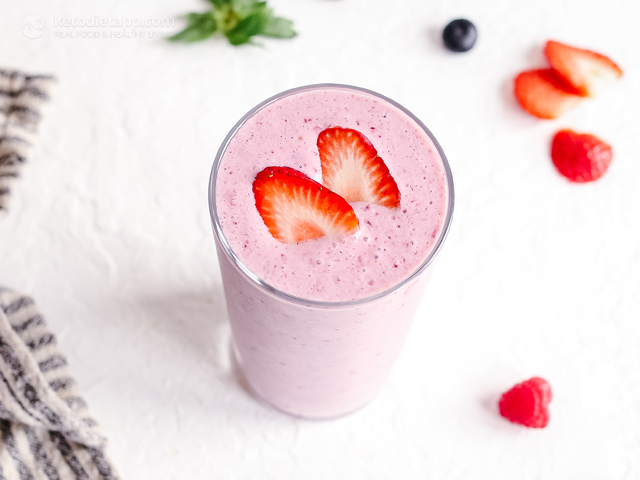 Cottage Cheese Berry Protein Smoothie