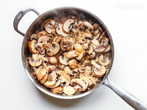 The Best Cream of Mushroom Soup (keto, low-carb) The Best Cream of Mushroom Soup