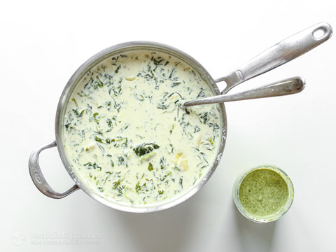 Creamy Low-Carb Spinach & Artichoke Soup (keto, gluten-free, vegetarian) Creamy Low-Carb Spinach & Artichoke Soup