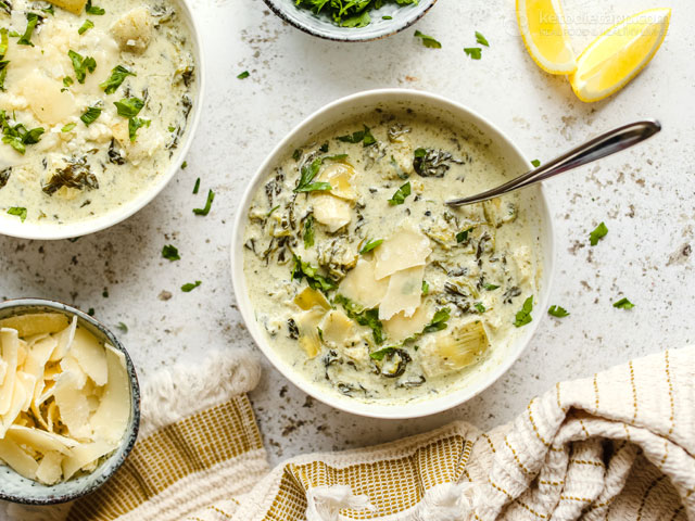 Creamy Low-Carb Spinach & Artichoke Soup