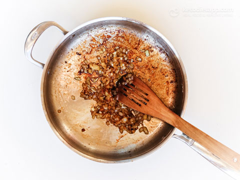 Creamy Mushroom Pork Chops (high-protein, keto, low-carb) Creamy Mushroom Pork Chops