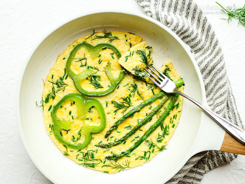 Green Spring Cheese Omelet (low-carb, vegetarian, keto) Green Spring Cheese Omelet