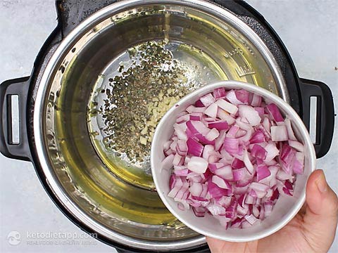Instant Pot Cabbage Sausage Soup (low-carb, keto, primal) Instant Pot Cabbage Sausage Soup