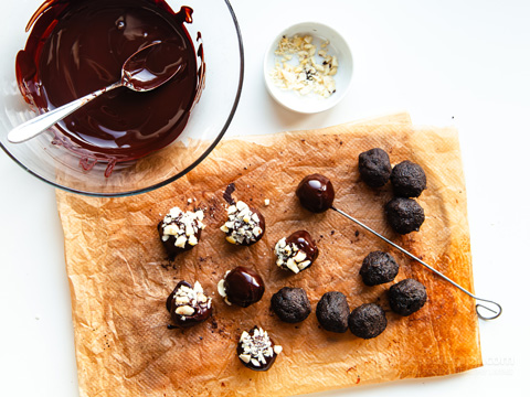 Keto Chocolate Brownie Truffles (low-carb, sugar-free, gluten-free) Keto Chocolate Brownie Truffles