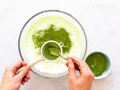 No Churn Keto Matcha Ice Cream (low-carb, sugar-free, gluten-free) No Churn Keto Matcha Ice Cream