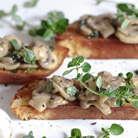 Mushroom & Thyme Keto Bruschetta (low-carb, gluten-free, grain-free) Mushroom & Thyme Keto Bruschetta
