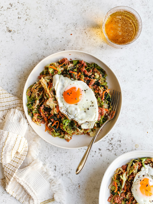 Low-Carb Corned Beef & Egg Hash