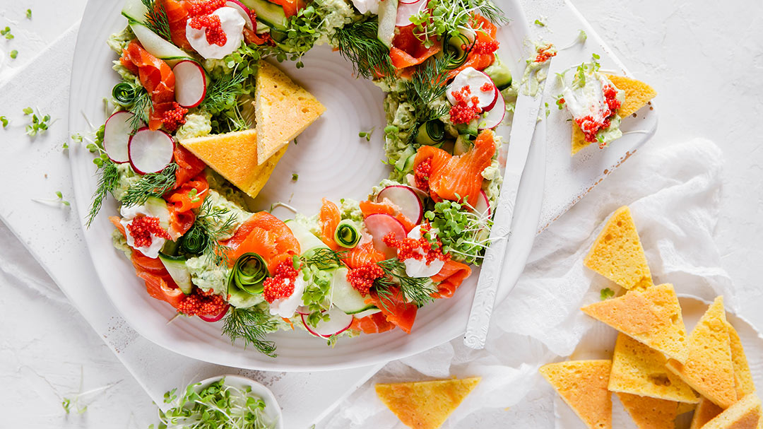 Crunch Without the Carbs: Low-Carb Alternatives to Crackers and Chips Crunch Without the Carbs: Low-Carb Alternatives to Crackers and Chips