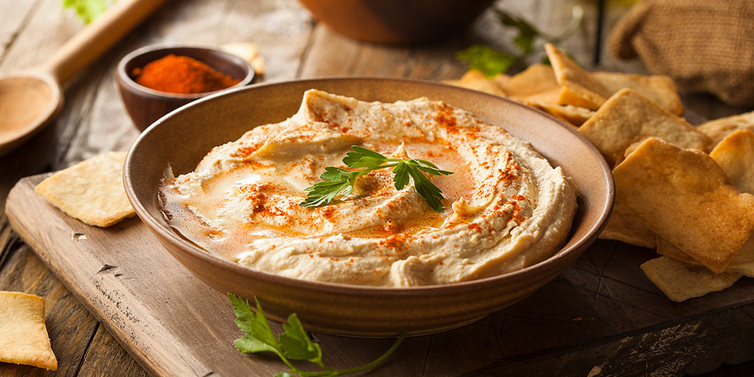 Crunch Without the Carbs: Low-Carb Alternatives to Crackers and Chips Crunch Without the Carbs: Low-Carb Alternatives to Crackers and Chips