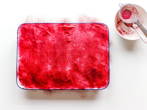 The Best Low-Carb Strawberry Tiramisu