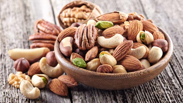 7 Weight Stalling Foods: Find out which keto foods may have been stalling your weight loss! 7 Keto Foods That Can Stall Your Progress