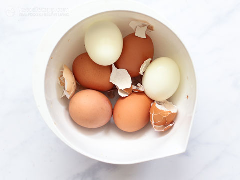 Pink Pickled Deviled Eggs (keto, low-carb, paleo) Pink Pickled Deviled Eggs
